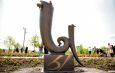 В Бишкеке появился первый и единственный в мире арт-объект «Буква Ы»
